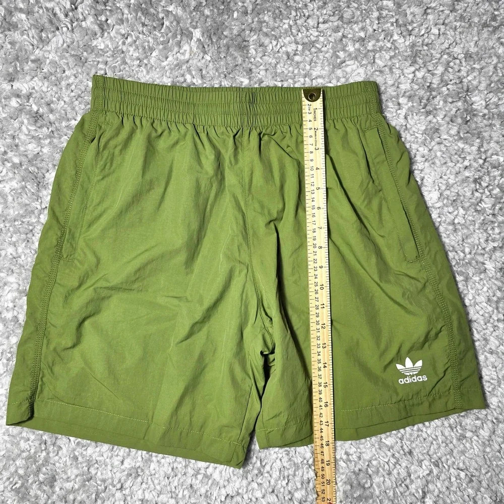 Adidas Originals Trefoil Essentials Woven Shorts Men's M Olive Green NWT KA0674